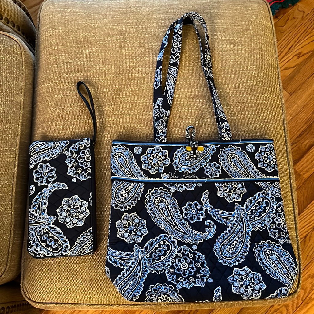 Vera Bradley Shoulder Bag With Wallet